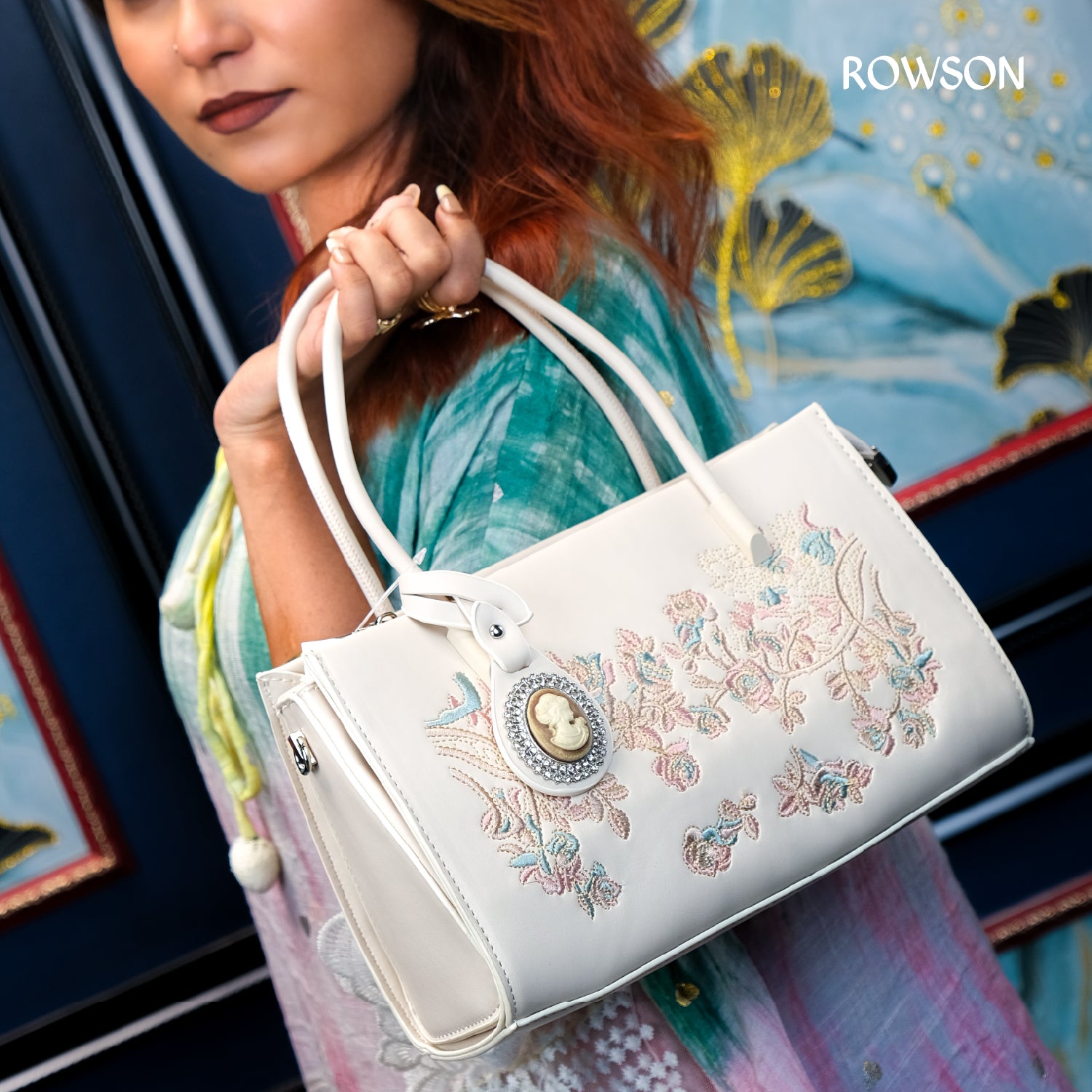 Elegant Ladies Handbag - 22